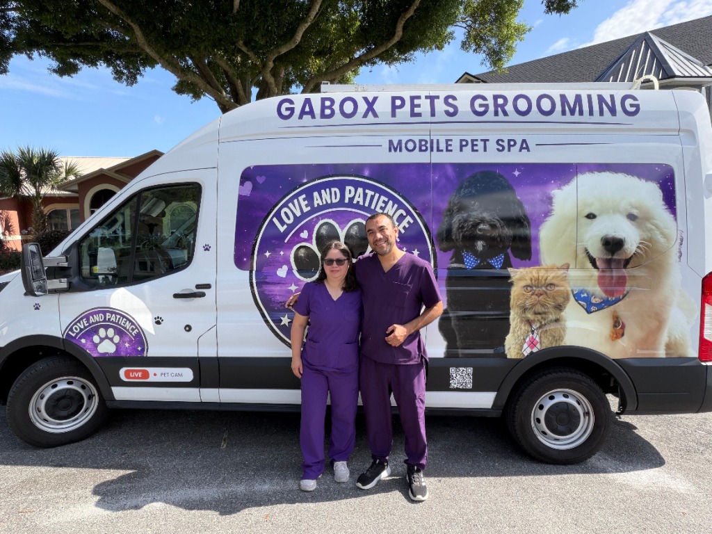 Gabox Pets Grooming Van